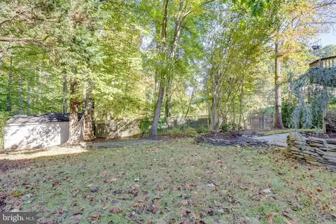 9370 Colbert Ct, Fairfax, VA 22032 photo 54