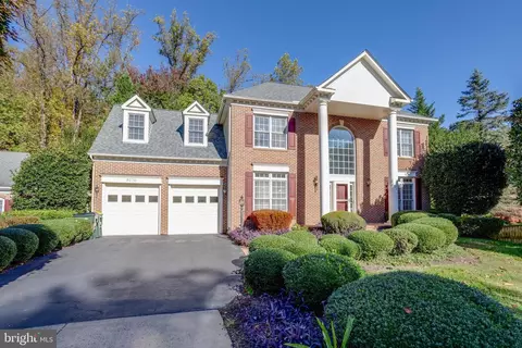 9370 Colbert Ct, Fairfax, VA 22032 photo 2
