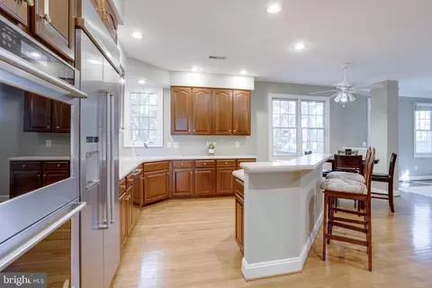 9370 Colbert Ct, Fairfax, VA 22032 photo 22