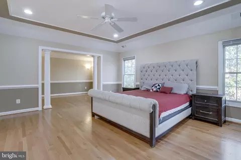 9370 Colbert Ct, Fairfax, VA 22032 photo 8