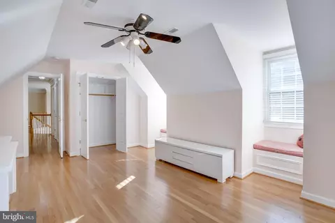 9370 Colbert Ct, Fairfax, VA 22032 photo 36