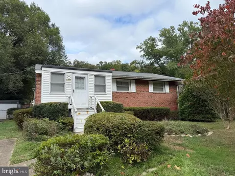 6312 Indian Run Pkwy, Alexandria, VA 22312
