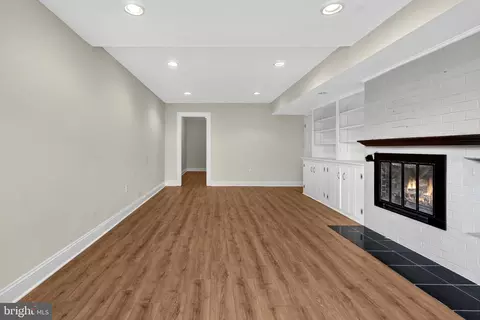 Living - 11430 Links Dr, Reston, VA 20190 photo 5 of 5