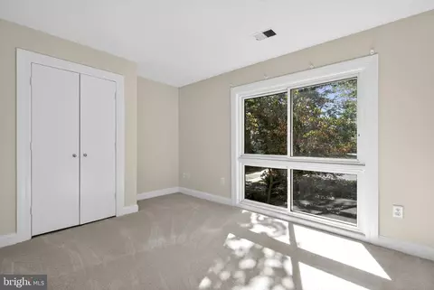 Bedroom - 11430 Links Dr, Reston, VA 20190 photo 5 of 5