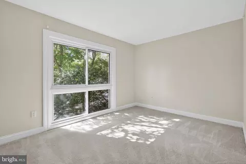 Bedroom - 11430 Links Dr, Reston, VA 20190 photo 4 of 5