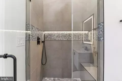 Bath - 5206 Ferndale St, Springfield, VA 22151 photo 2 of 12