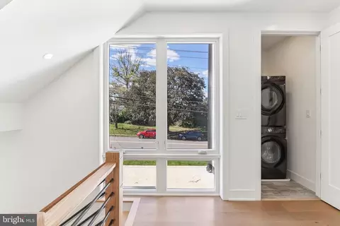 Entry Way - 5206 Ferndale St, Springfield, VA 22151 photo 9 of 17