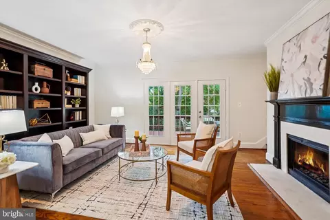 7252 Evans Mill Rd, Mclean, VA 22101 photo 8