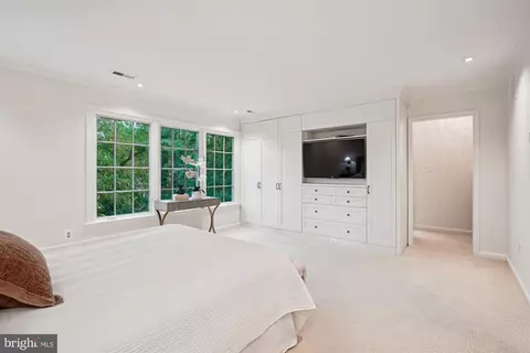 7252 Evans Mill Rd, Mclean, VA 22101 photo 27