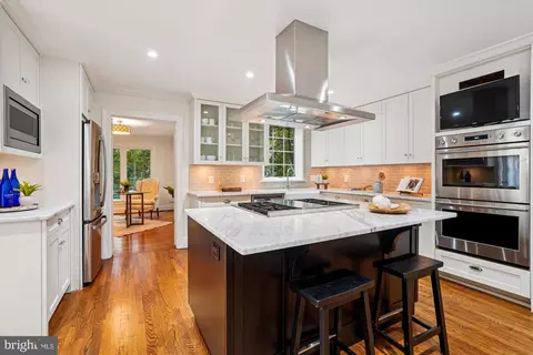 7252 Evans Mill Rd, Mclean, VA 22101 photo 18