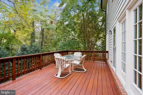 7252 Evans Mill Rd, Mclean, VA 22101 photo 24