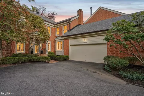 7252 Evans Mill Rd, Mclean, VA 22101
