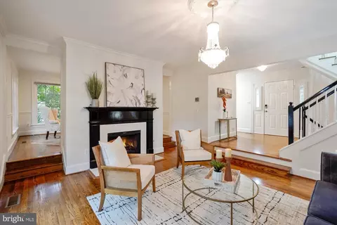 7252 Evans Mill Rd, Mclean, VA 22101 photo 12