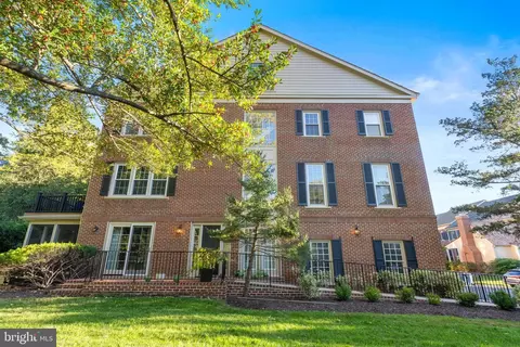 6619 Madison Mclean Dr, Mclean, VA 22101 photo 2