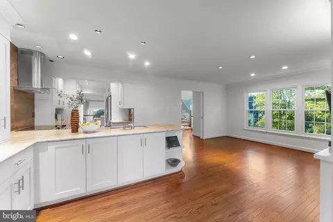 6619 Madison Mclean Dr, Mclean, VA 22101 photo 8
