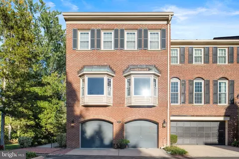 6619 Madison Mclean Dr, Mclean, VA 22101