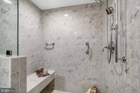 Bath - 7714 Shootingstar Dr, Springfield, VA 22152 photo 1 of 4