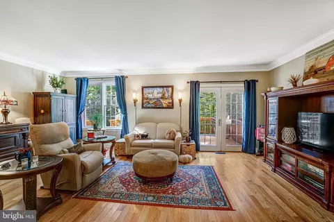 Living - 7714 Shootingstar Dr, Springfield, VA 22152 photo 1 of 1