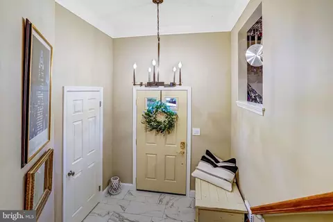 Entry Way - 7714 Shootingstar Dr, Springfield, VA 22152 photo 1 of 4