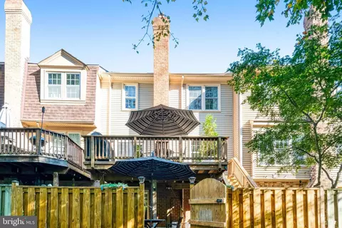 Exterior - 7714 Shootingstar Dr, Springfield, VA 22152 photo 6 of 13