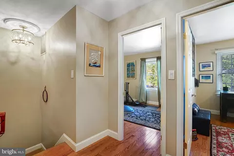Entry Way - 7714 Shootingstar Dr, Springfield, VA 22152 photo 4 of 4