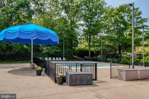 Exterior - 7714 Shootingstar Dr, Springfield, VA 22152 photo 10 of 13