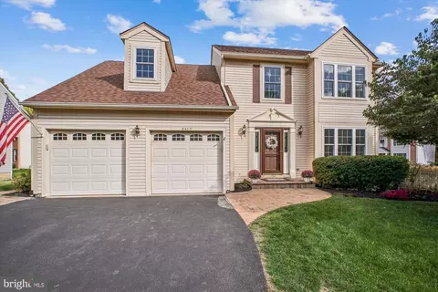 5417 Gladewright Dr, Centreville, VA 20120