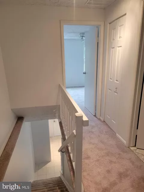 Entry Way - 8312 Brookvale Ct, Springfield, VA 22153 photo 7 of 9