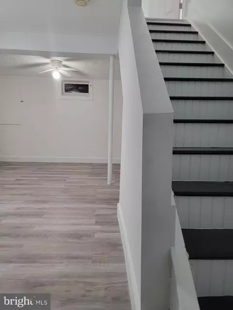 Entry Way - 8312 Brookvale Ct, Springfield, VA 22153 photo 9 of 9