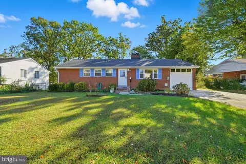6221 Hibbling Ave, Springfield, VA 22150
