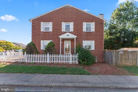 12975 Ridgemist Ln, Fairfax, VA 22033