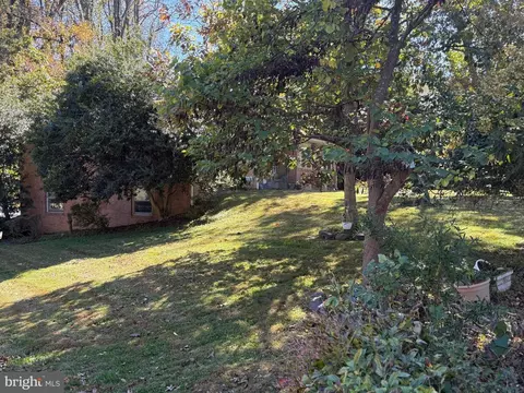 1501 Woodacre Dr, Mclean, VA 22101 photo 7