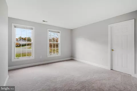 Bedroom - 1200 Chadsworth Ct, Mclean, VA 22102 photo 2 of 6