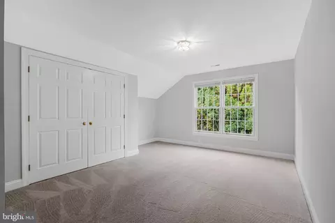 Bedroom - 1200 Chadsworth Ct, Mclean, VA 22102 photo 4 of 6
