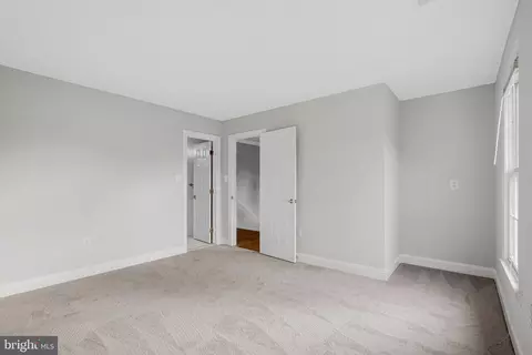 Bedroom - 1200 Chadsworth Ct, Mclean, VA 22102 photo 3 of 6
