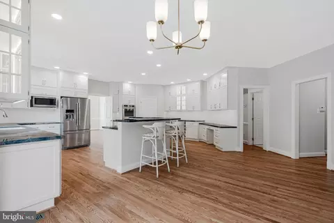 Kitchen - 1200 Chadsworth Ct, Mclean, VA 22102 photo 2 of 5
