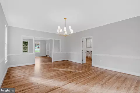 Living - 1200 Chadsworth Ct, Mclean, VA 22102 photo 6 of 11