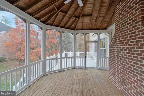 Exterior - 1200 Chadsworth Ct, Mclean, VA 22102 photo 5 of 12