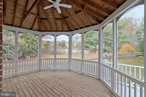 Exterior - 1200 Chadsworth Ct, Mclean, VA 22102 photo 3 of 12