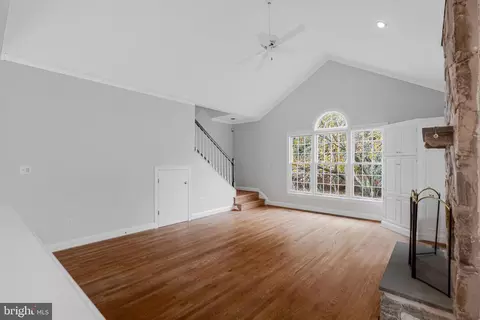 Living - 1200 Chadsworth Ct, Mclean, VA 22102 photo 9 of 11