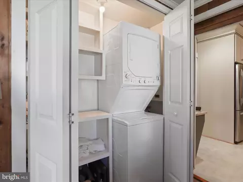 910 Locust St, Herndon, VA 20170 photo 17