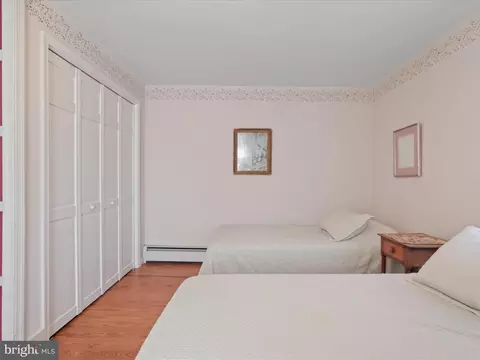 910 Locust St, Herndon, VA 20170 photo 33