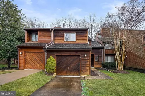 2247 Cedar Cove Ct, Reston, VA 20191