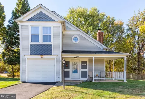 13607 Soft Breeze Ct, Herndon, VA 20171