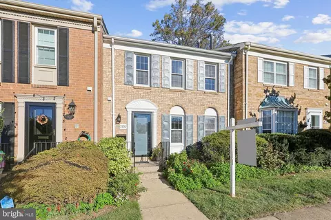 7370 Eldorado St, Mclean, VA 22102