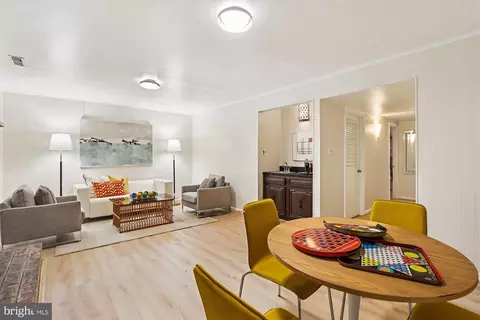 Living - 7370 Eldorado St, Mclean, VA 22102 photo 6 of 7