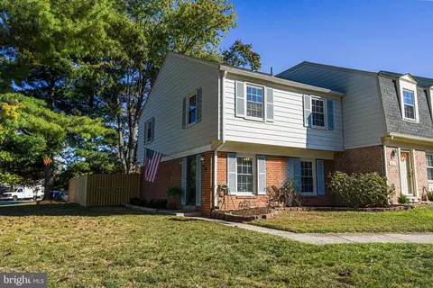 6609 Elk Park Ct, Alexandria, VA 22310