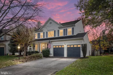 13621 Old Chatwood Pl, Chantilly, VA 20151