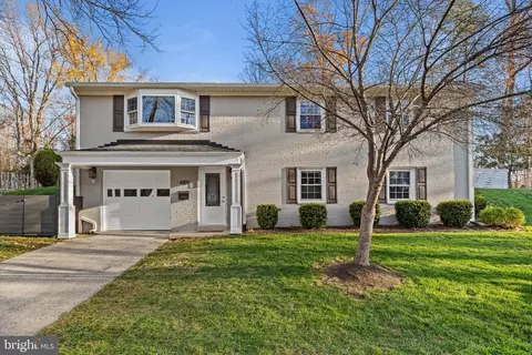 4301 Braeburn Dr, Fairfax, VA 22032