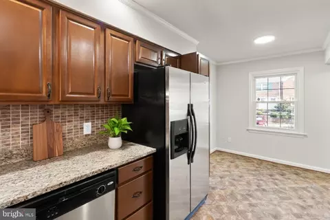 Kitchen - 8519 Westover Ct #763, Springfield, VA 22152 photo 4 of 8